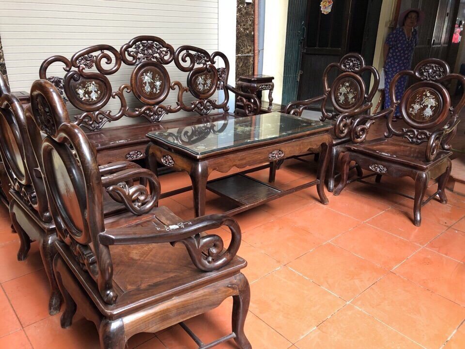 Thu Mua Đồ Gỗ Cũ Tại Bình Dương