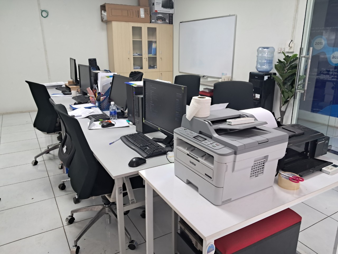 Thanh Lý Đồ Văn Phòng Giá Cao Tại Quận 4